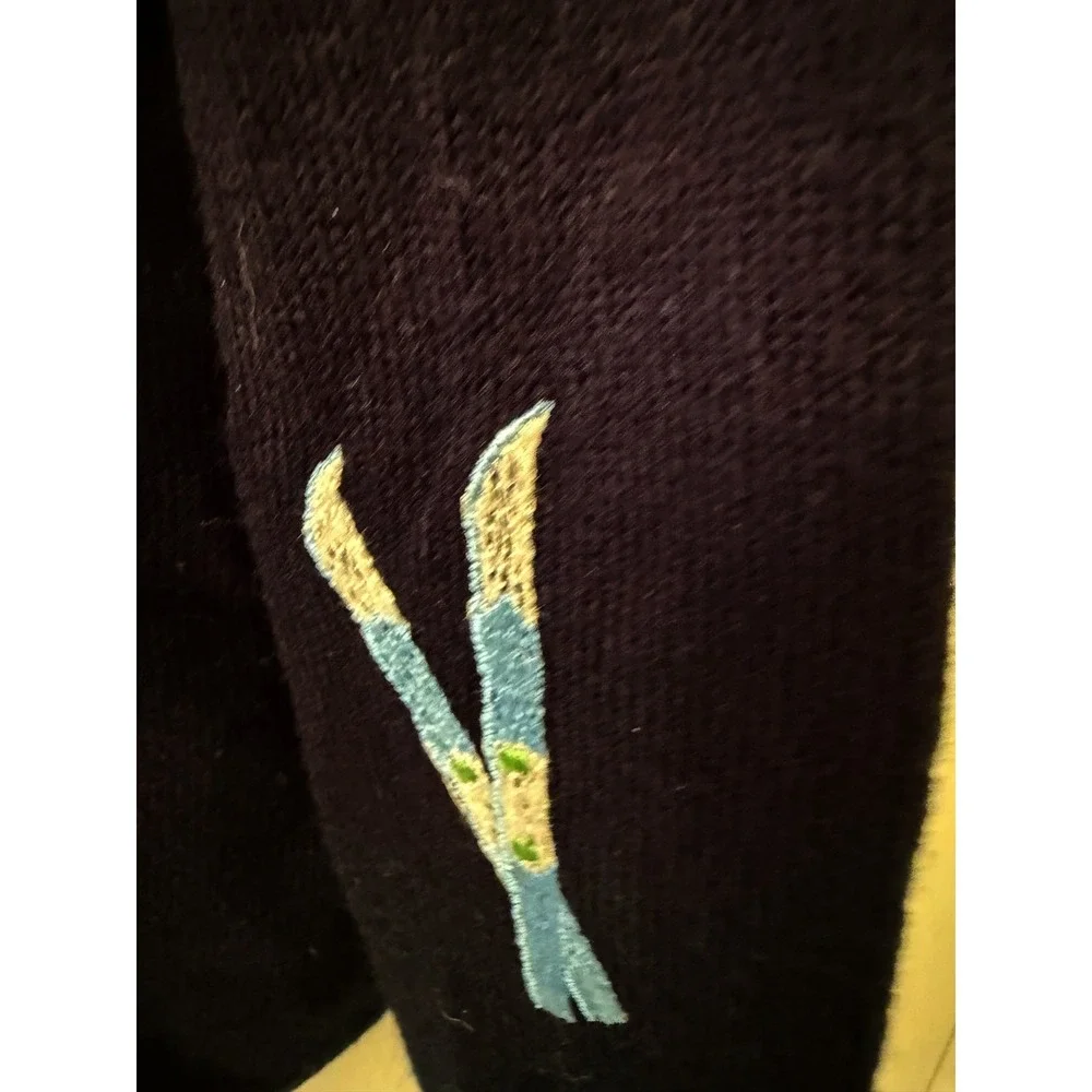 Vintage 80s Adee California Men's Novelty Otter Fishing Skiing Sweater 42 V-Neck